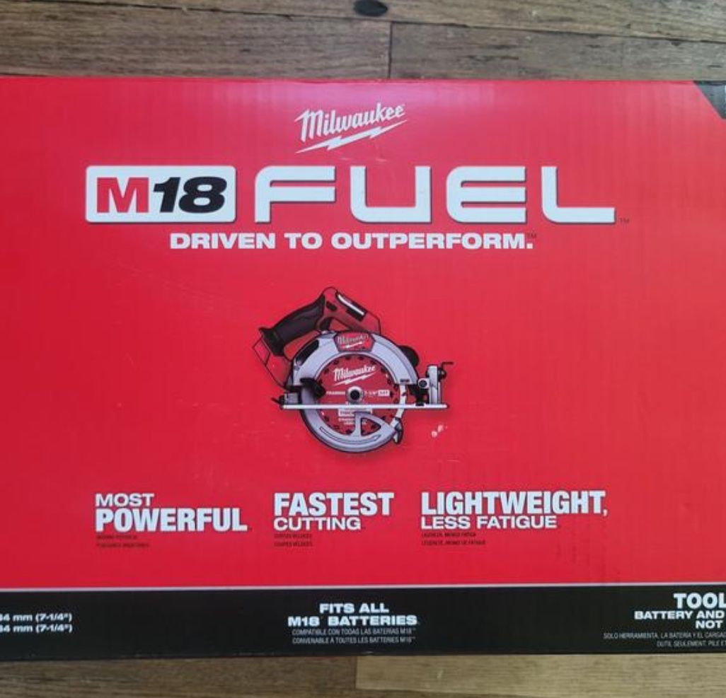 M18 FUEL 18V Lithium-lon Brushless Cordless 7-1/4 in. Circular Saw (Tool-Only