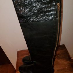 Women's Black Boots Size 7