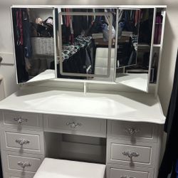 BRAND NEW VANITY