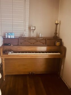 Upright Console Piano Walnut Wood