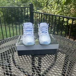 Jordan 11 Retro Legend Blue
