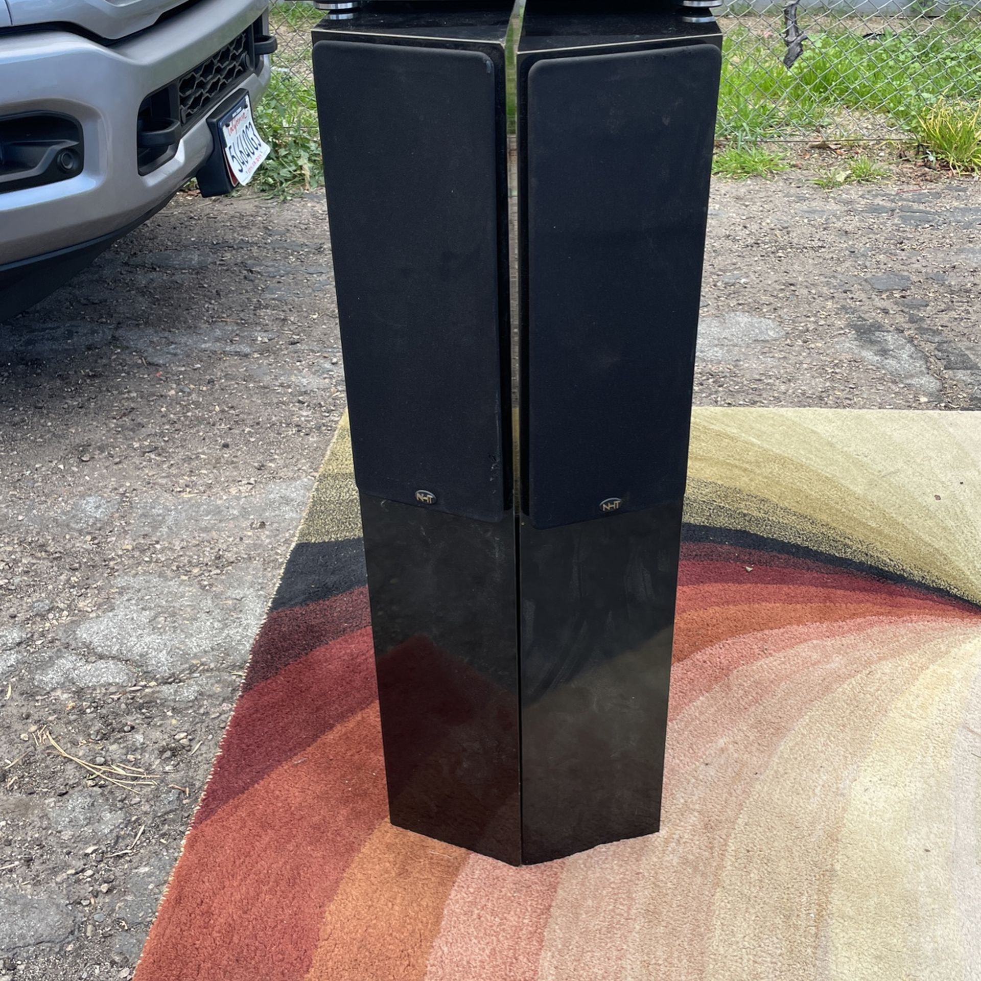 NHT Model 2.9 Speakers