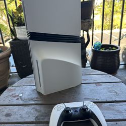 🎮New Sony PS5 Pro With FIFA 25/Disc Drive 2TB Price is firm. Read Description.