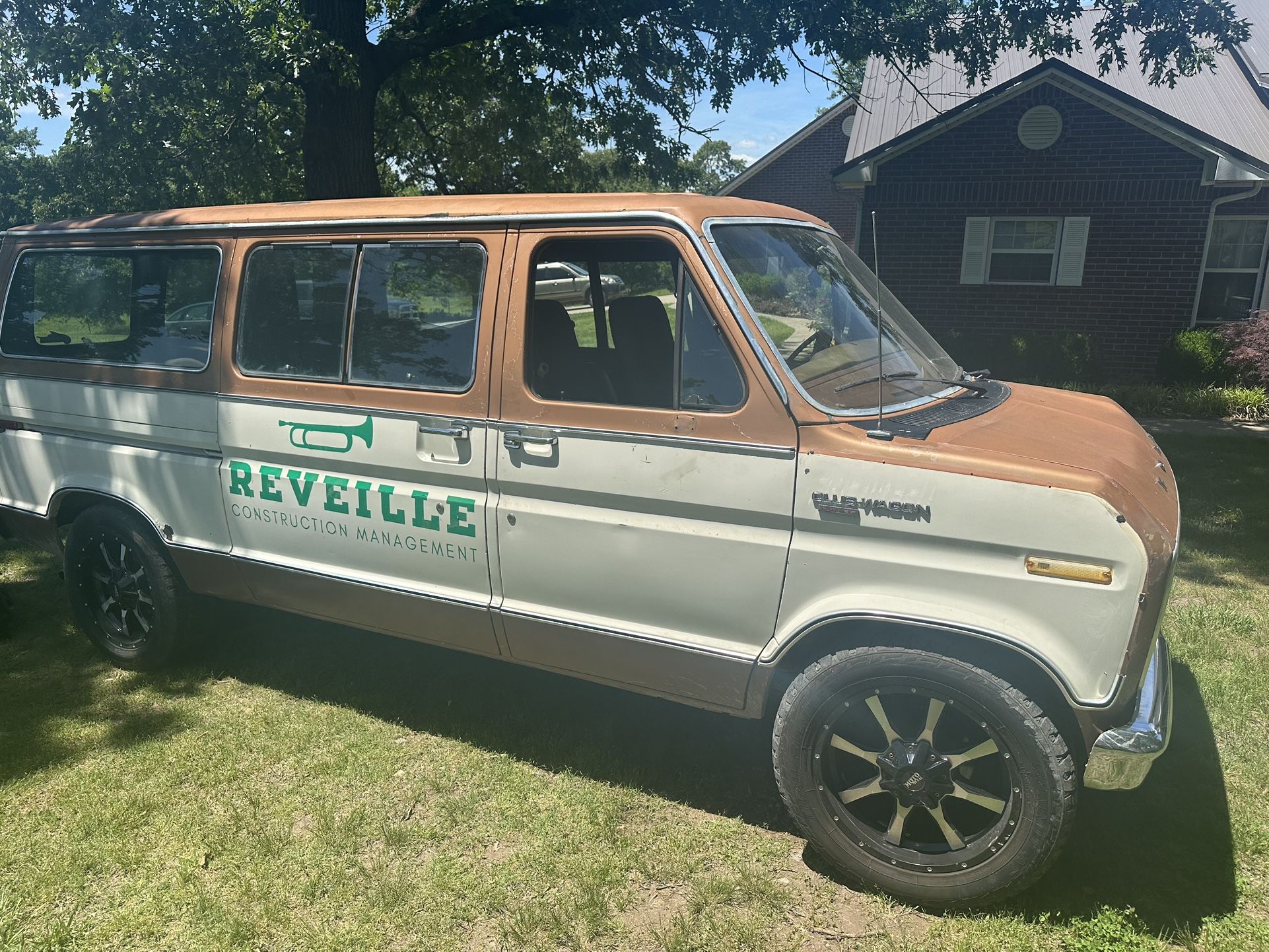 1982 Ford Econoline Club Wagon XLT Clean Title