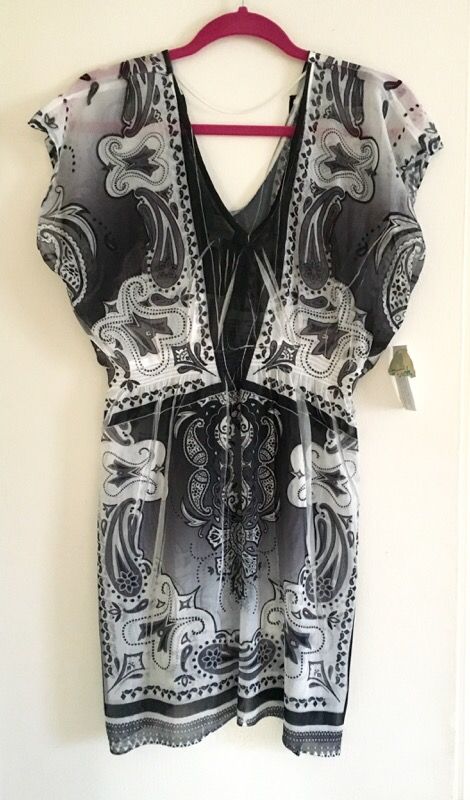 Von Maur Swimsuit Cover Up!! NEW!!!