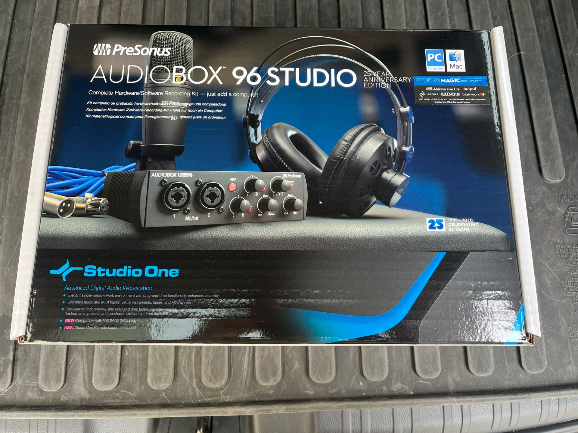PreSonus AudioBox 96 Studio Bundle 25th Anniversary Edition Standard (Brand New)