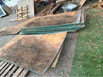 Free OSB plywood - has water damage