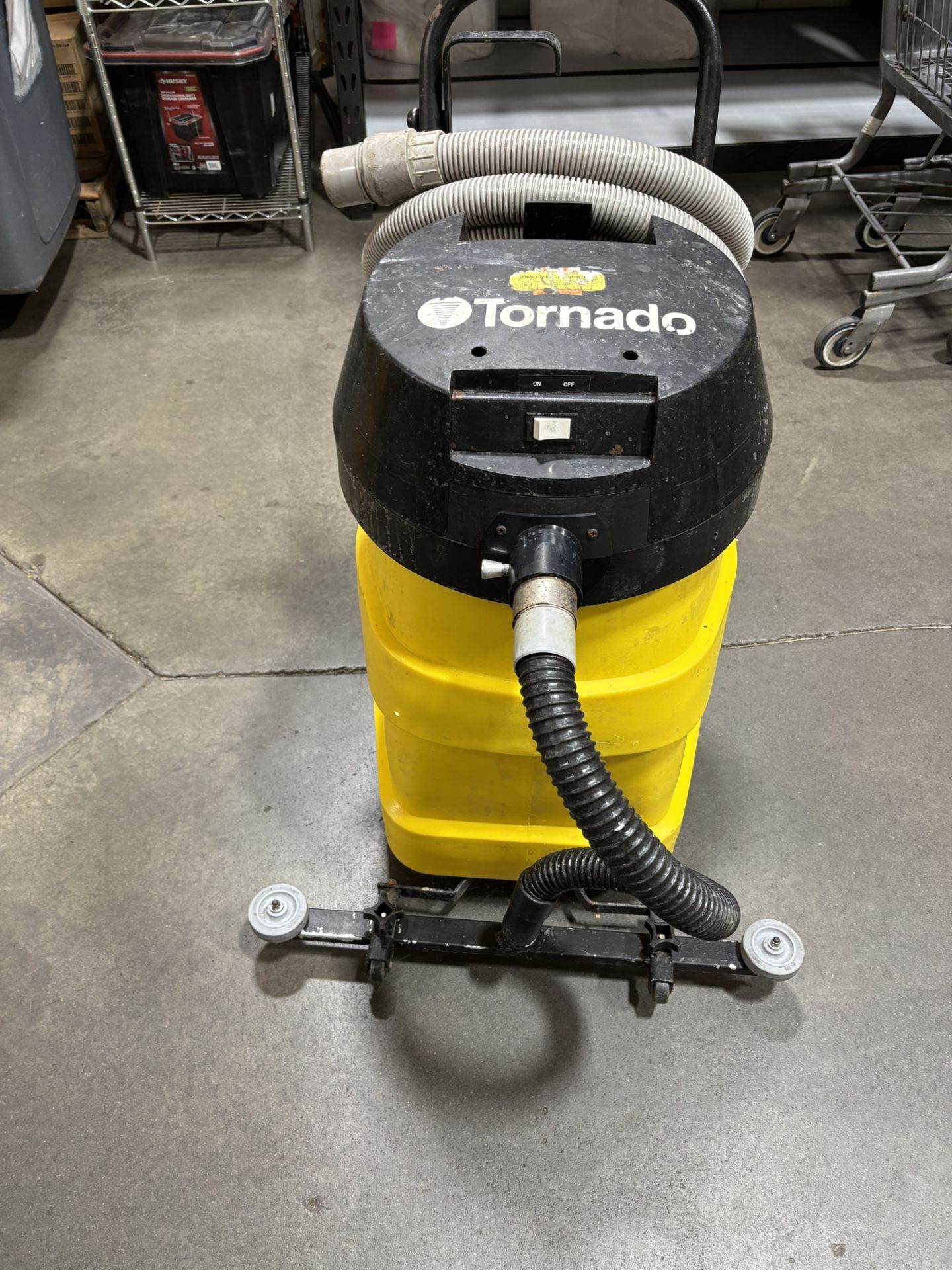 Tornado Wet Vacuum With Floor Squeegee
