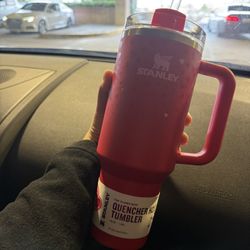 Valentine Stanley Red 40oz