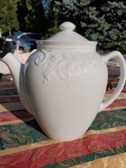 Princess House Verdana Teapot