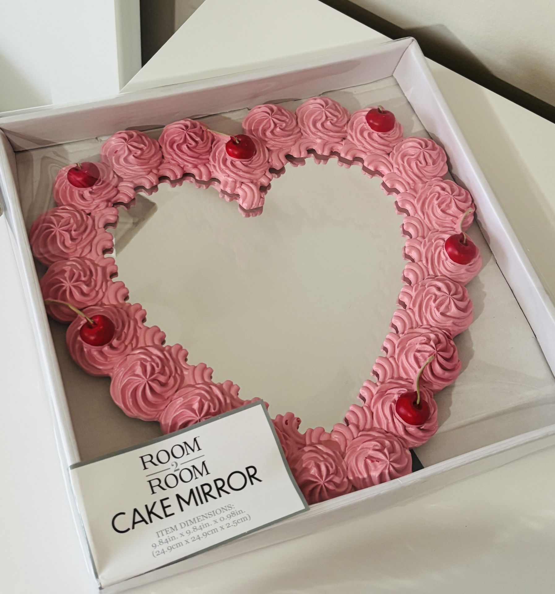 Viral Heart-Shaped Cake Mirror
