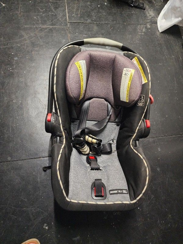 Graco Snugride Car Seat And Base