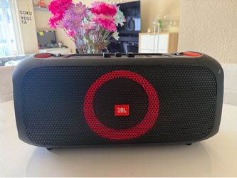 JBL speaker with mic