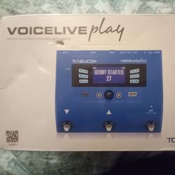 VOICELIVE Play/ 3-Button Vocal Effects Stompbox w Looping