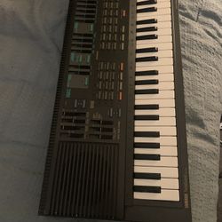 Yamaha Keyboard 