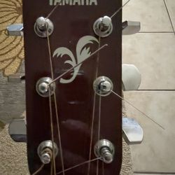 6 String Yamaha Acoustic Guitar 