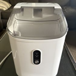 Kismile ice maker, white