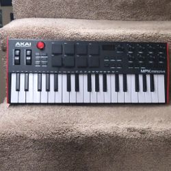 Akai MPK Mini Plus Barely Used