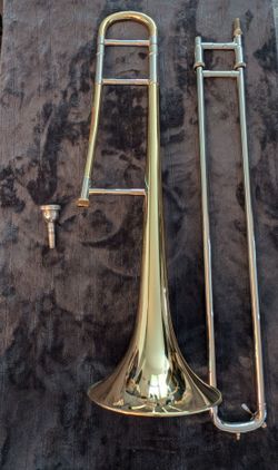 Bach Stradivarius 16M Professional Tenor Trombone - Elkhart, IN, Original Case & Bach 7C Mouthpiece