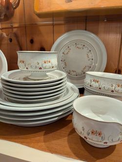 VINTAGE DENBY AVIGNON DINNERWARE