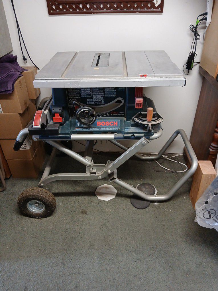Bosch Table Saw W/Stand