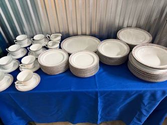 Mikasa Rose Parade Dinnerware Set (1995 - '99) - 62 pieces