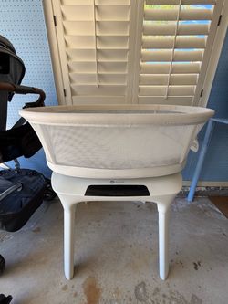 4moms MamaRoo Sleep Bassinet