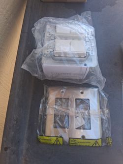 2- juegos de apagadores Leviton $90 por los dos