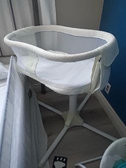 Bassinet- Standing  Bedside with Dropdown Side