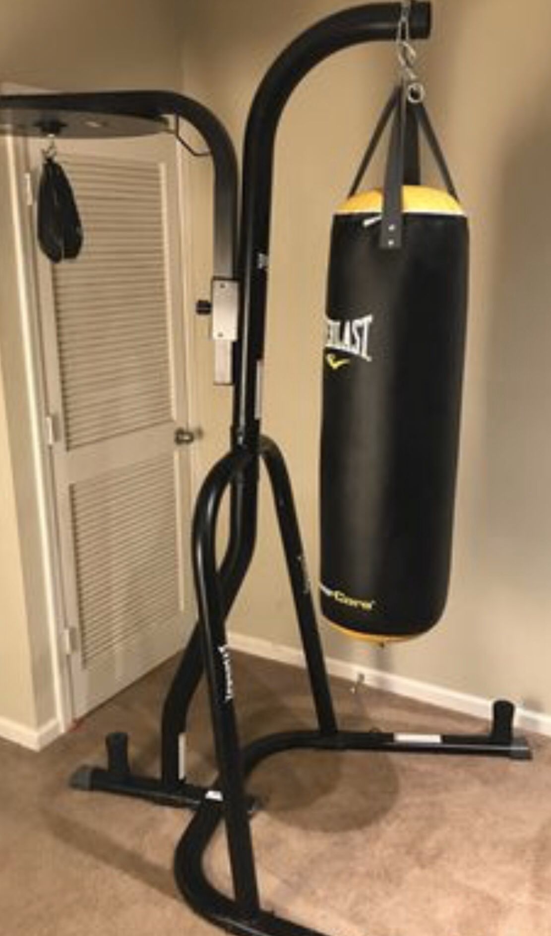 Everlast punching bag stand