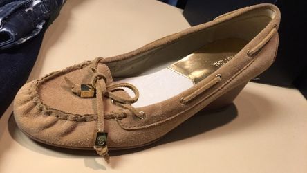 Michael Kors size 9 wedges