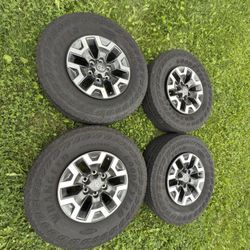 2023 Toyota Tacoma TRD Offroad Wheels and Tires