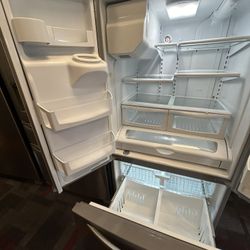 4 - Door -Whirlpool- Stainless - Blue LED Touch - Water & Ice - $800