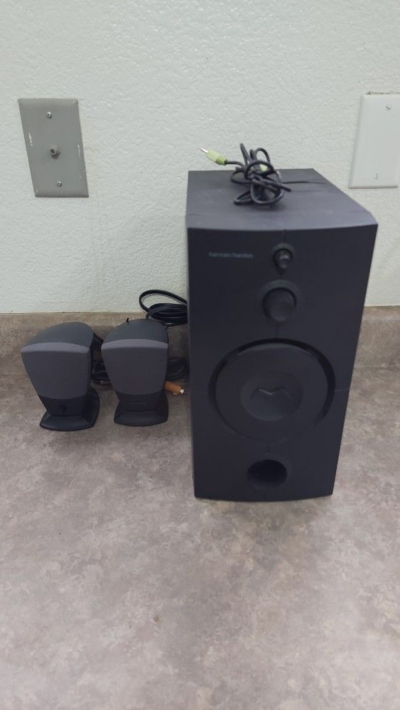 Harman/Kardon 2.1 Speaker System | Subwoofer + Satellite Speakers | Treble & Bass Control