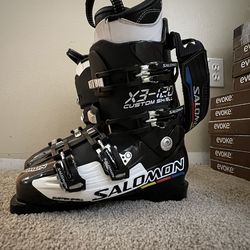 Solomon ski boots size 26.5