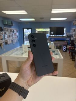 Samsung Galaxy S24 FE 128GB Unlcoked Like New 