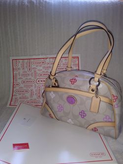 New Coach Peyton Signature Clover Shoulder Bag