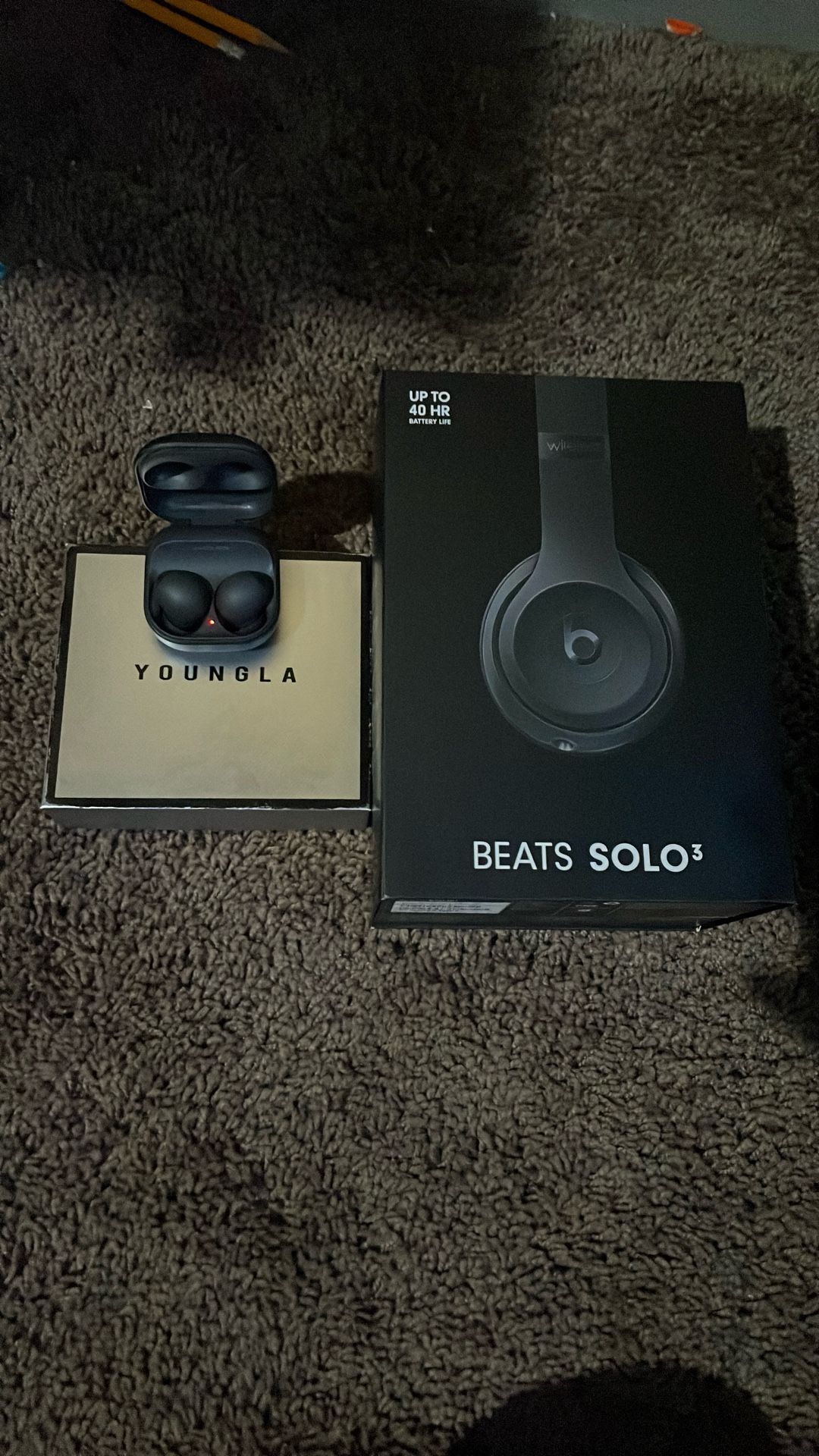 Selling SAMSUNG X YOUNG LA Galaxy Buds 2 True Wireless Bluetooth Earbuds And Beat Solo 3