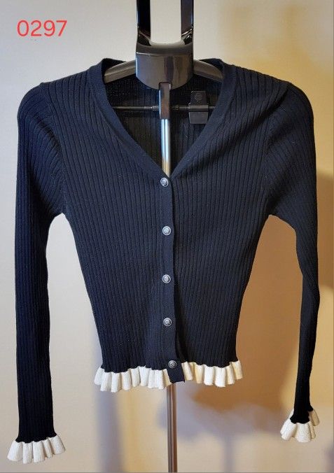 SHEIN Black Knit Sweater, size M (0297)