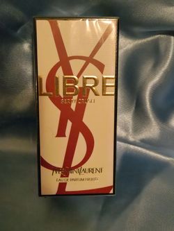 Yves Saint Laurent Libre Berry Crush Eau de Parfum Spray Regular Size 2.5 fl oz