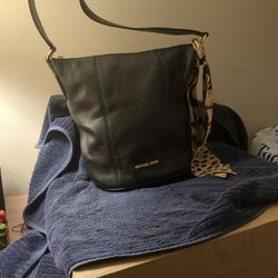 Michael Kors Bucket Purse 