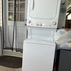 Set Used Ge Combo Washer And Dryer, Electric,White 