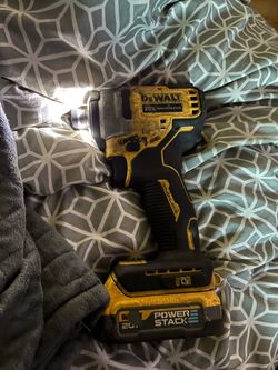 DeWalt 20V Brushless Impact Driver with Battery