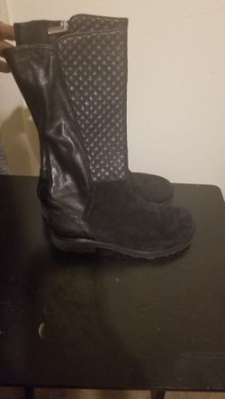 Pre Owned Taryn Rose Leather Boots Size 6