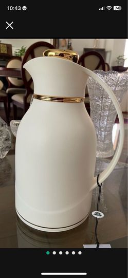 Thermal coffee tea and water hot and cold with push button lid