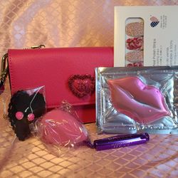 Michael KORS. KATE SPADE. BETSEY JOHNSON