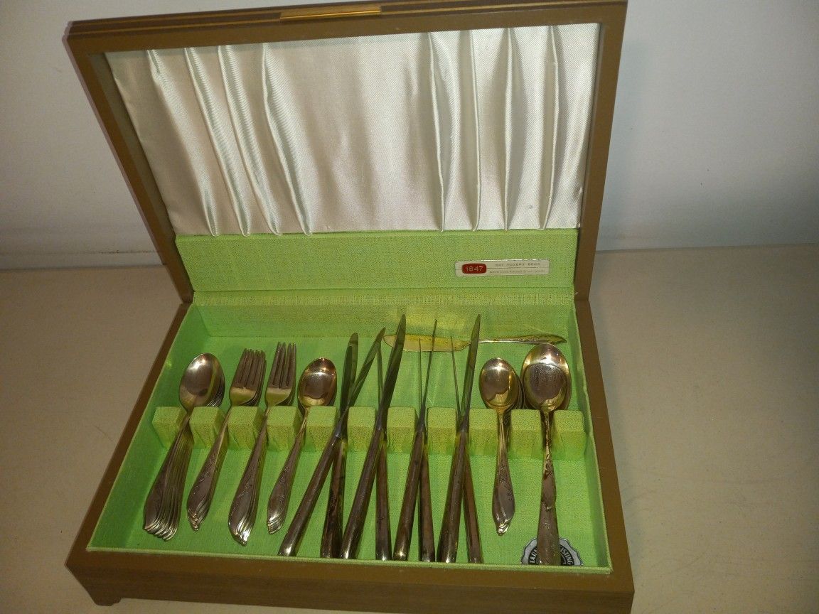 Sterling Silverplate Cutlery Set
