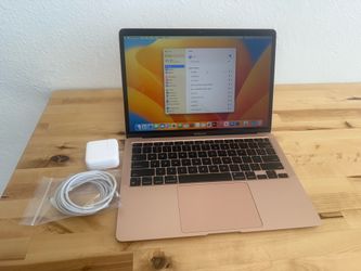 Apple MacBook Air 13” / M1