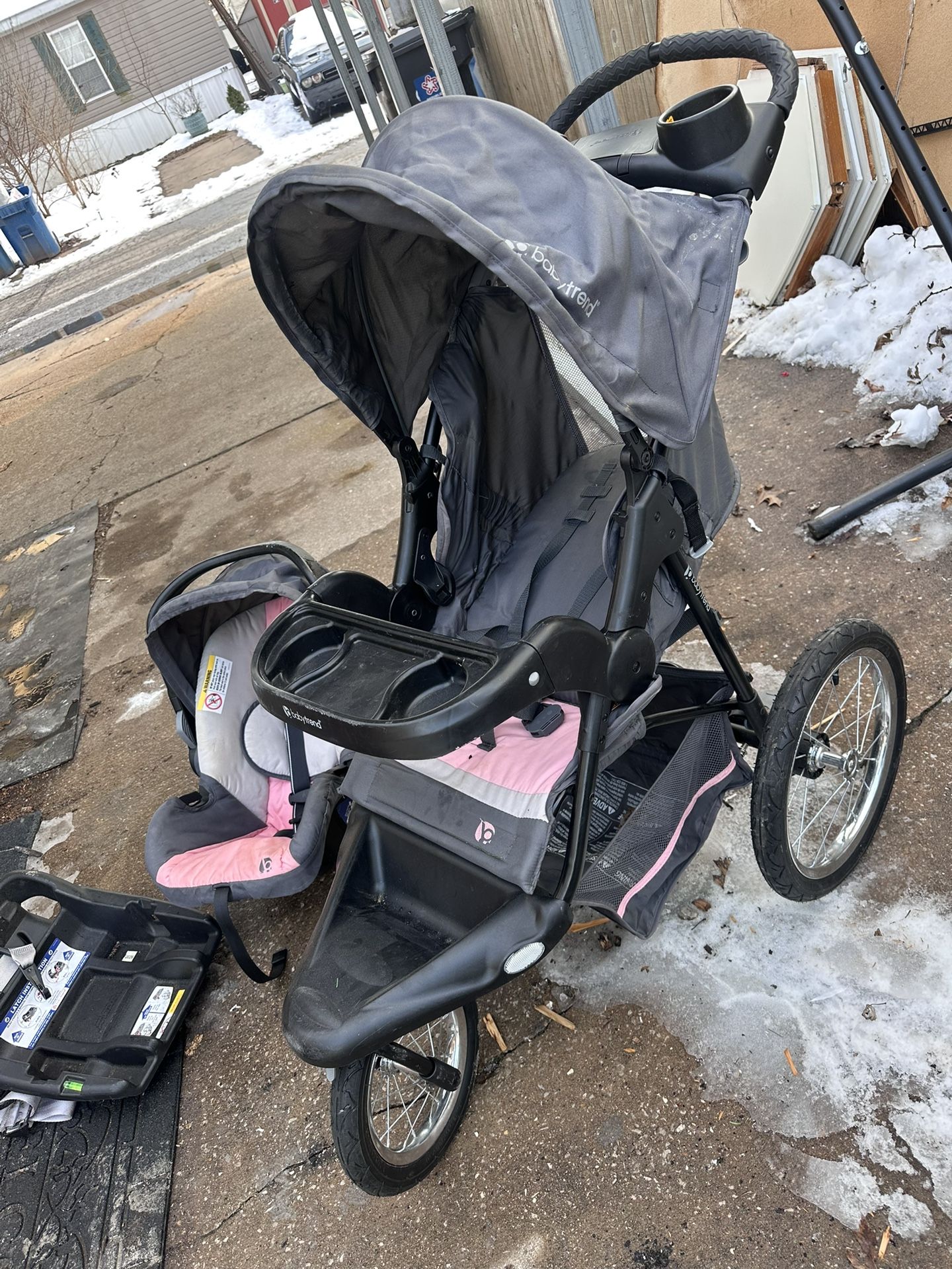 Baby trends stroller & Car Chair Set