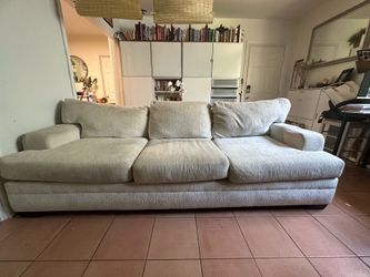 FREE COUCH